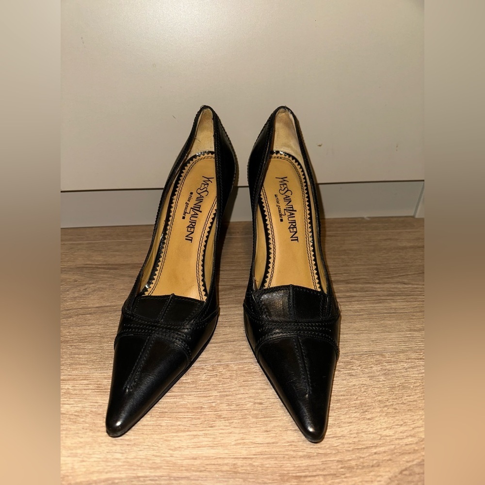 RARE Yves Saint Laurent Vintage Black Leather Pumps size 38 - Picture 11 of 13
